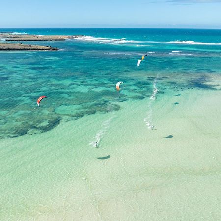 Ocean Lodge Kite & Windsurf Antsiranana Bagian luar foto