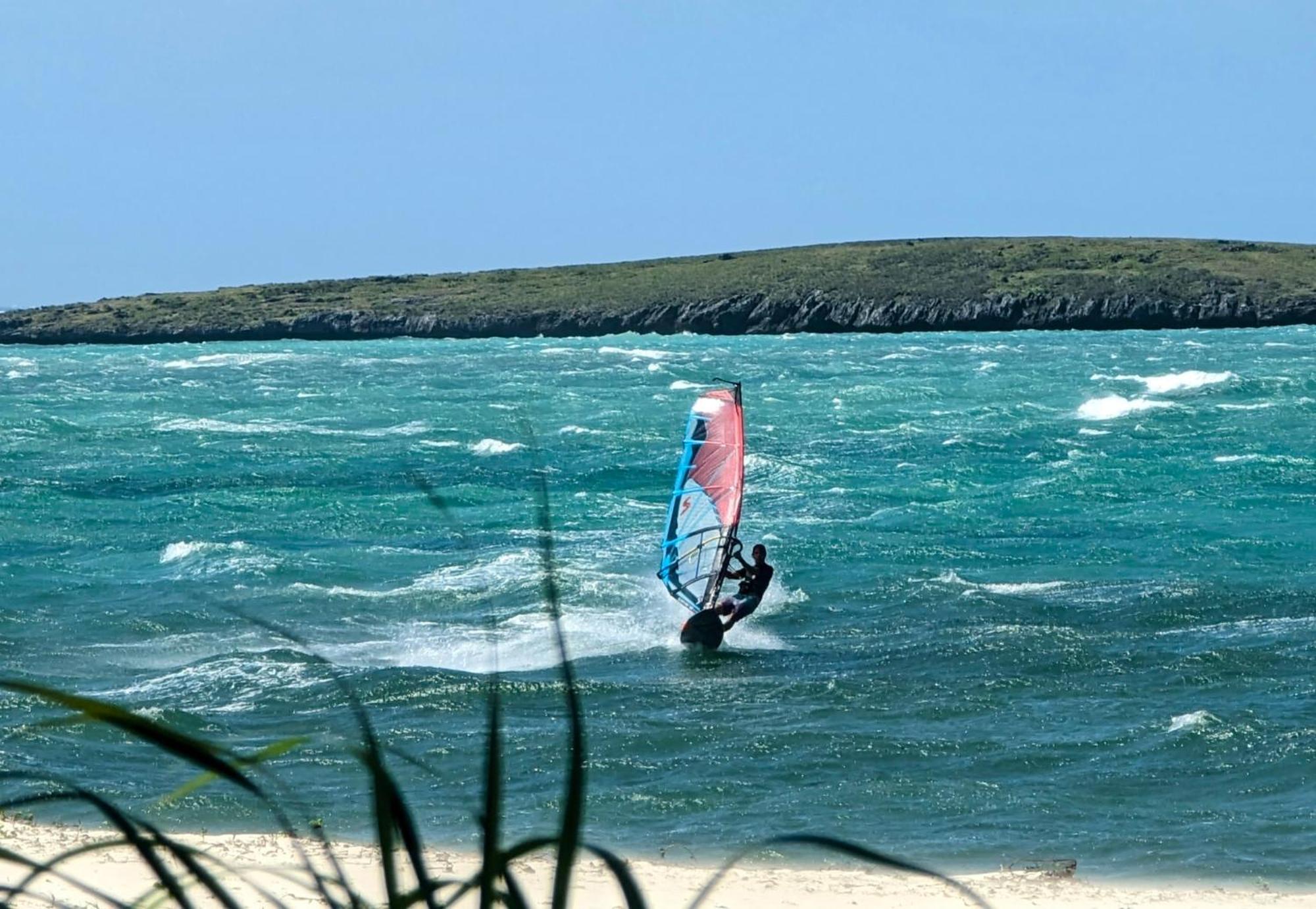 Ocean Lodge Kite & Windsurf Antsiranana Bagian luar foto