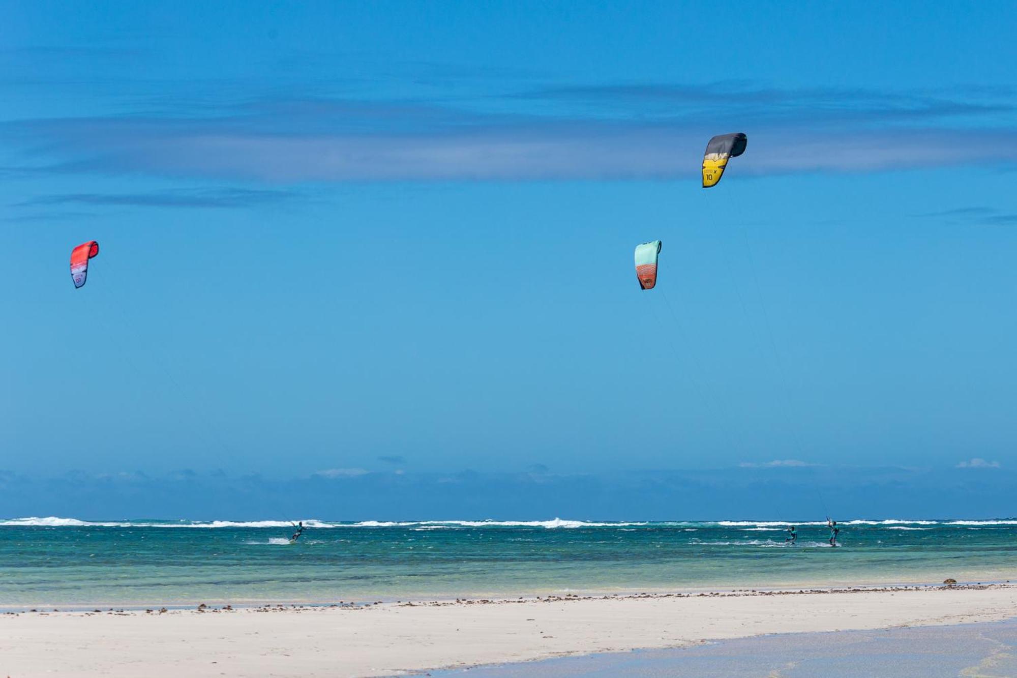 Ocean Lodge Kite & Windsurf Antsiranana Bagian luar foto
